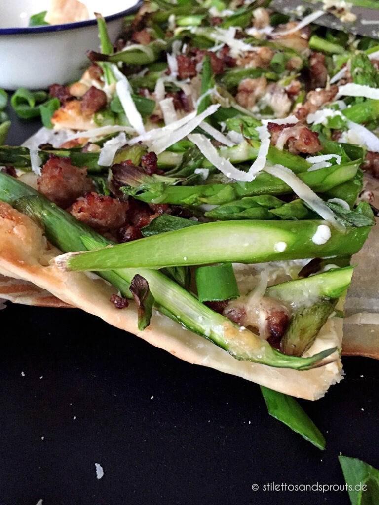 Flammkuchen Grüner Spargel