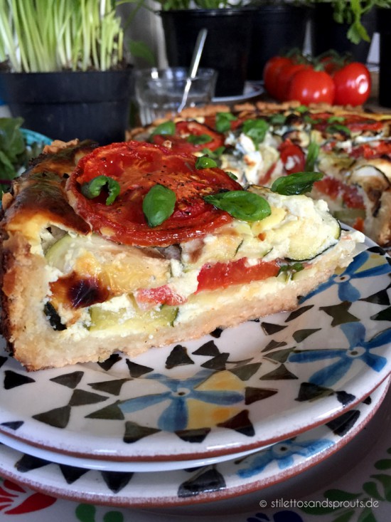 Quiche mit Zucchini und Tomaten - Stilettos & Sprouts Quiche mit Zucchini und Tomaten - Stilettos & Sprouts