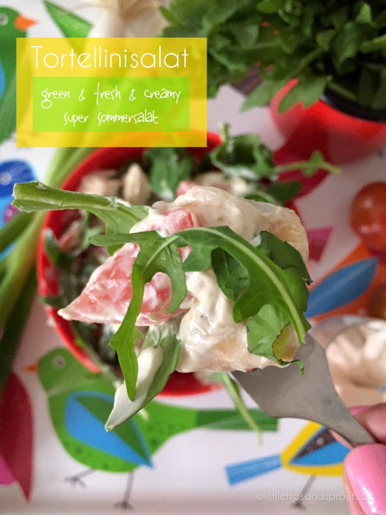 Tortellinisalat mit Rucola und Crème fraîche idela für die Grillsaison