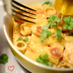 Pasta mit Pute, Ananas, Banane und cremiger Currysauce