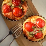 Tomaten-Tarteletts mit Ziegenkäse