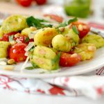 Gnocchi-Salat mit Pesto