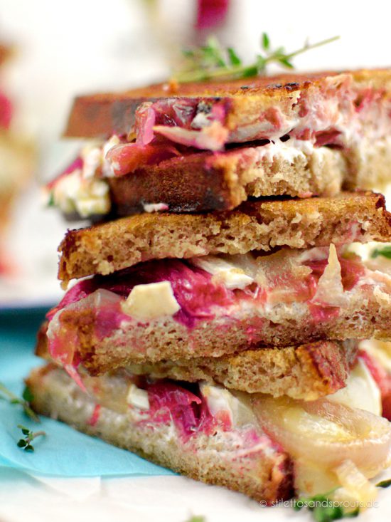 Rhabarber Ziegenkäse Grilled Cheese Sandwich - Stilettos &amp; Sprouts