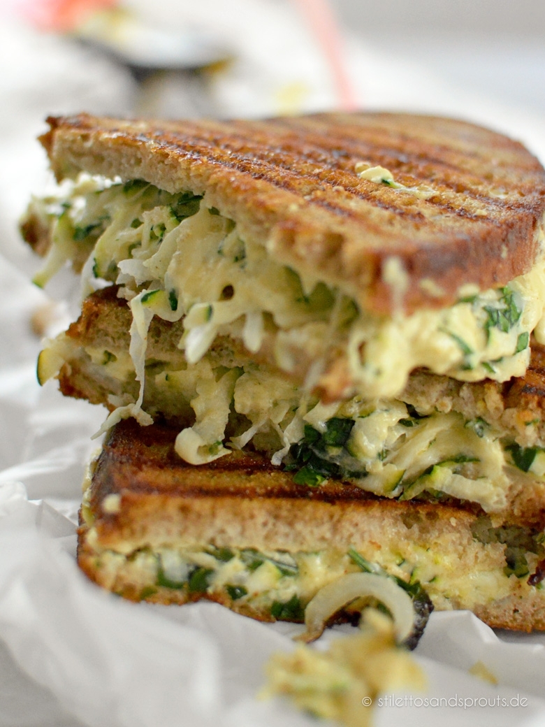 whitebbqveggiegrilledcheesesandwich08 Stilettos & Sprouts