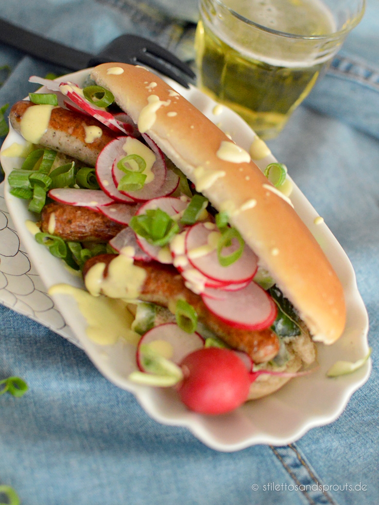 Bratwürstchen im Brötchen