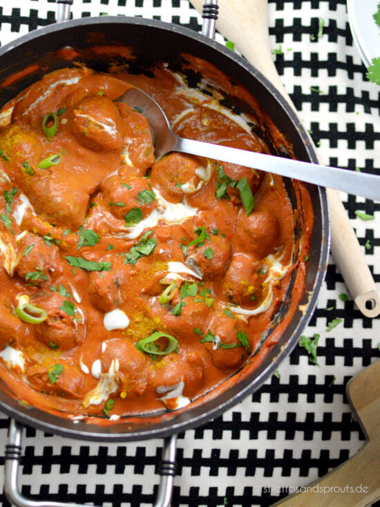 Butter Chicken mit Joghurt & Meatballs Stilettos & Sprouts