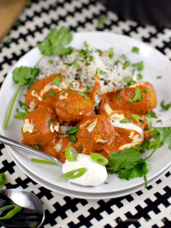 Butter Chicken mit Joghurt & Meatballs Stilettos & Sprouts
