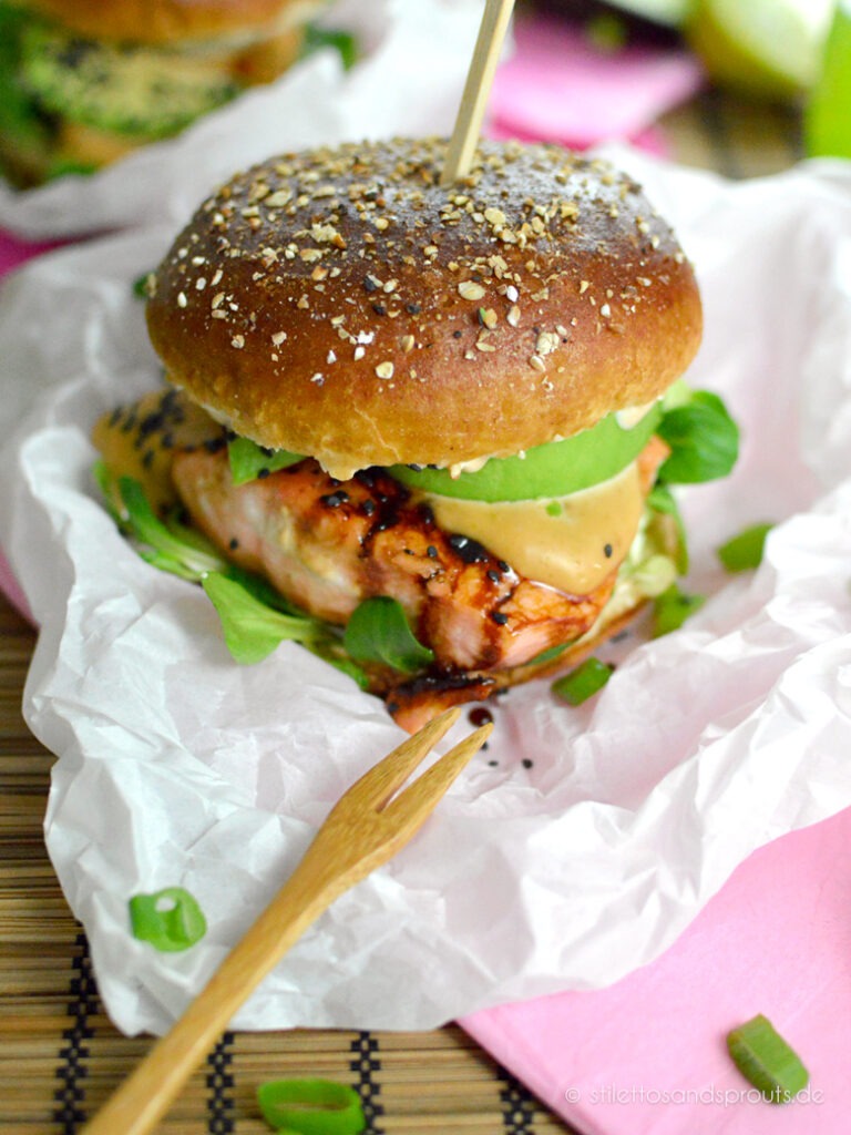Gesundes Burger Rezept mit Lachs