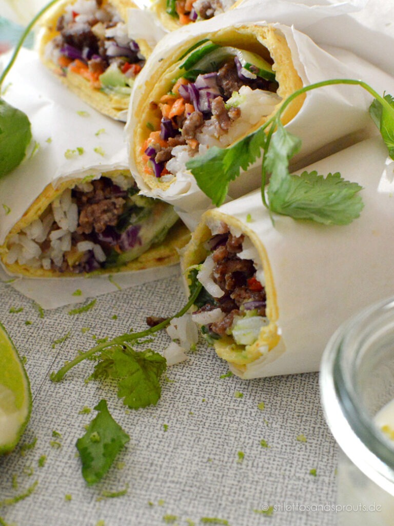 Fusion aus thailändisch und mexikanisch: Wraps mit Gemüse, Hack und Reis