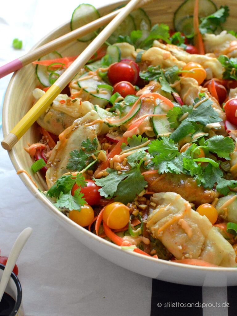 Bowl mit Dumplings