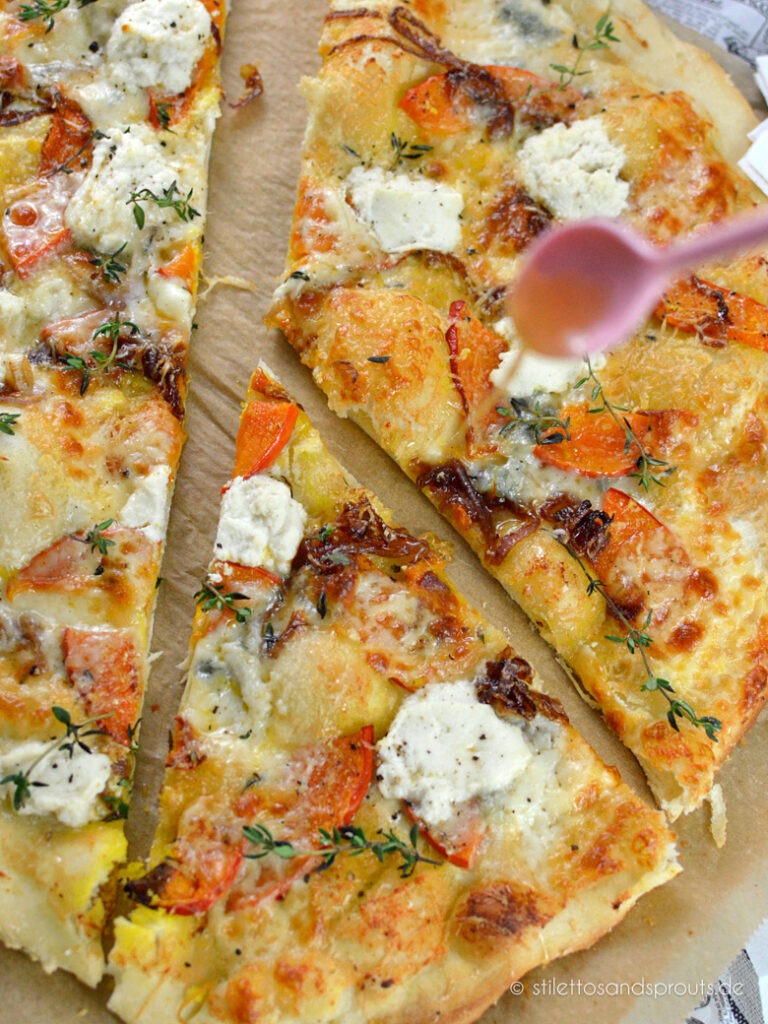 Pizza Bianca mit Kürbis