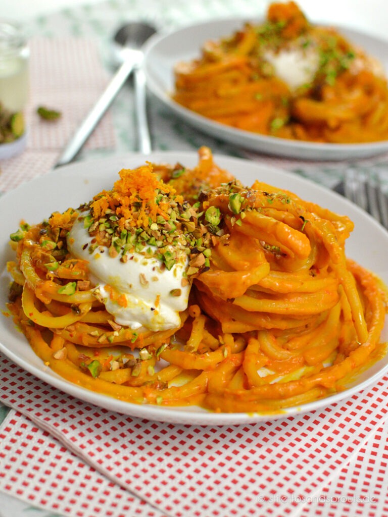 Kürbis Pasta mit Burrata