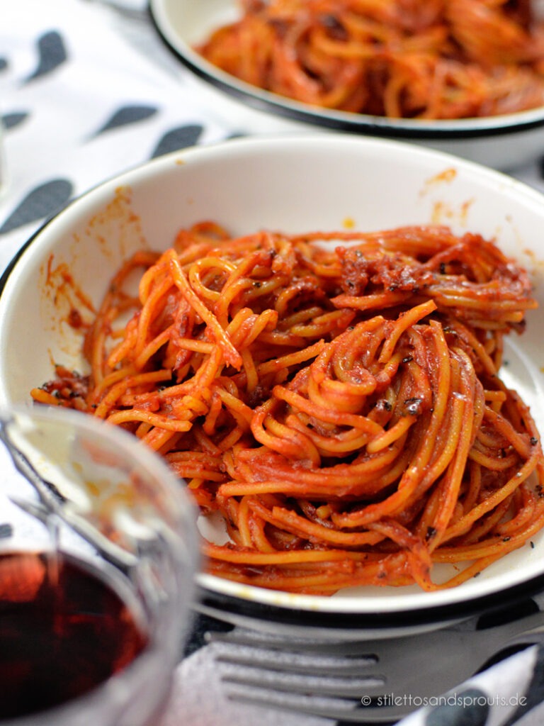 Scharfe Spaghetti nach Risotto-Art