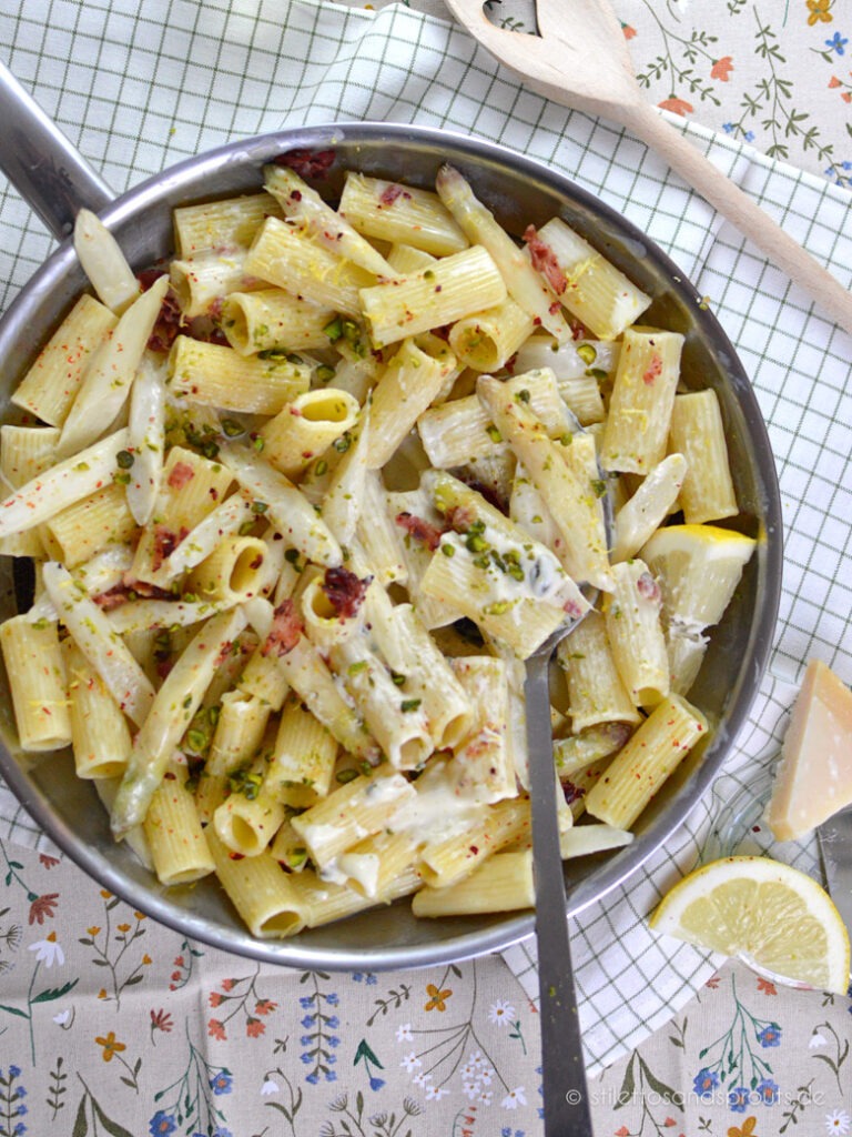 Rezept für Nudeln mit weißem Spargel