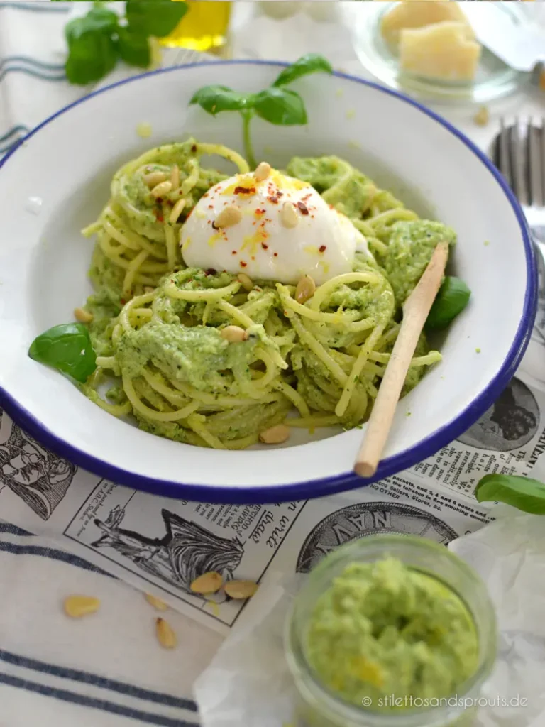 Zucchini Pesto Pasta