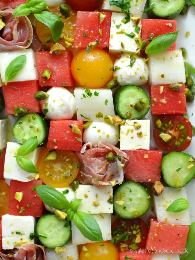 Sommersalat mit Melone und Feta