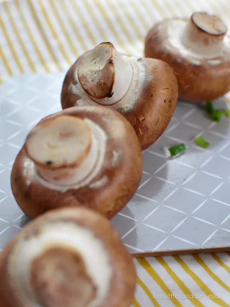 braune Champignons